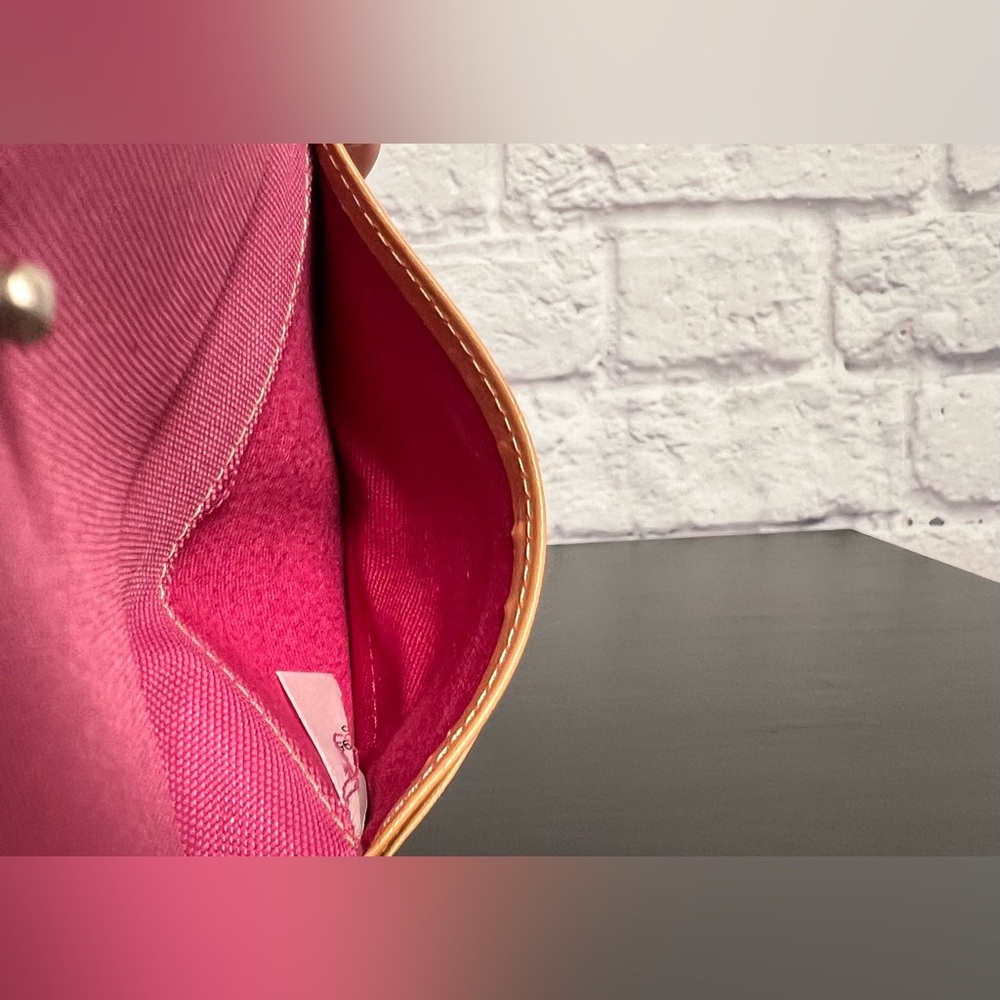 Lands’ End Small Bifold Card Wallet w/Canvas Exterior & Leather Interior - Picture 9 of 10